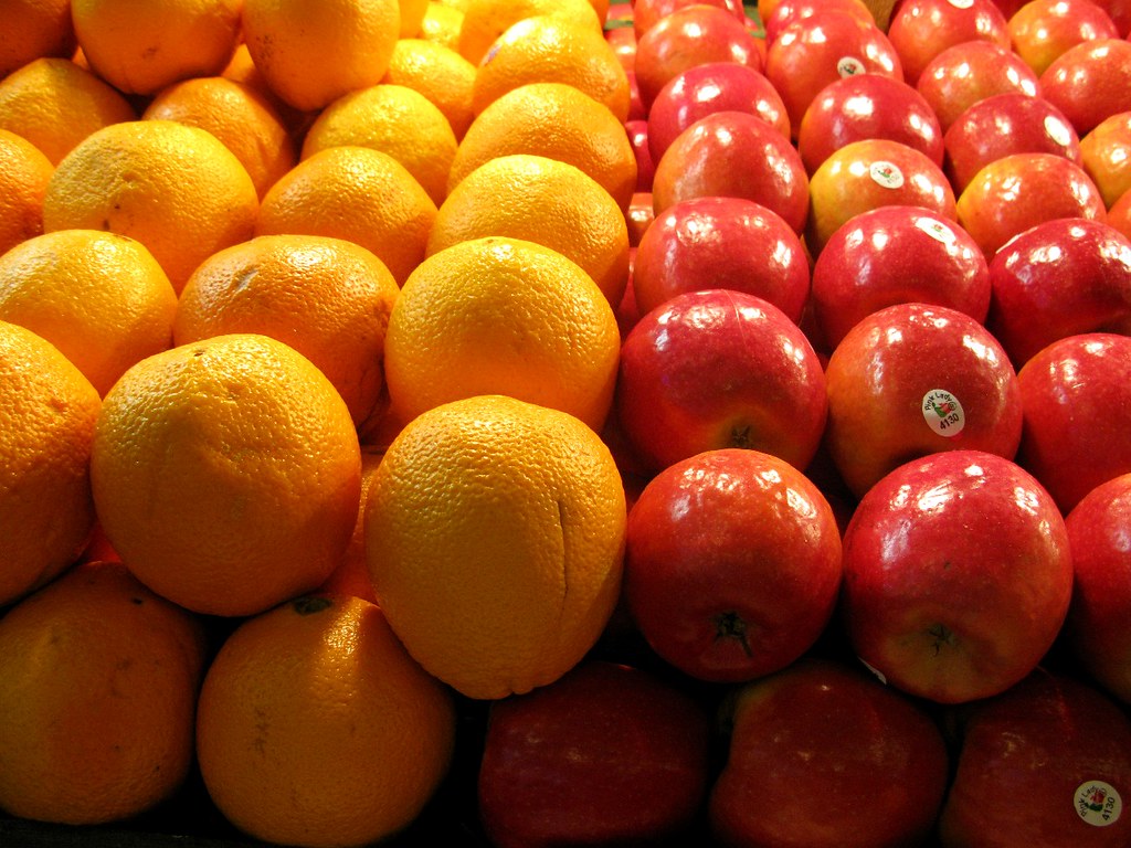 Let's compare apples and oranges | frankieleon | Flickr